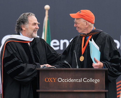 Tim Sanford '75 and Professor Emeritus Alan Freeman '66 M'67