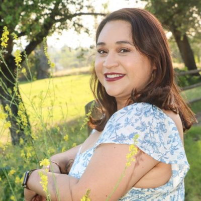 Alison Escobar-Araujo Headshot