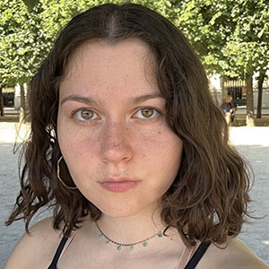 Clare Kennerly headshot