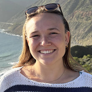 Emma Patton headshot