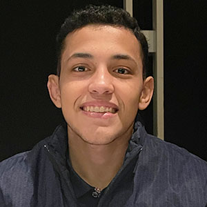 Mario Alvarado headshot