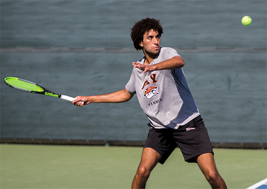 Men's tennis player Matthew O’Connor ’23.