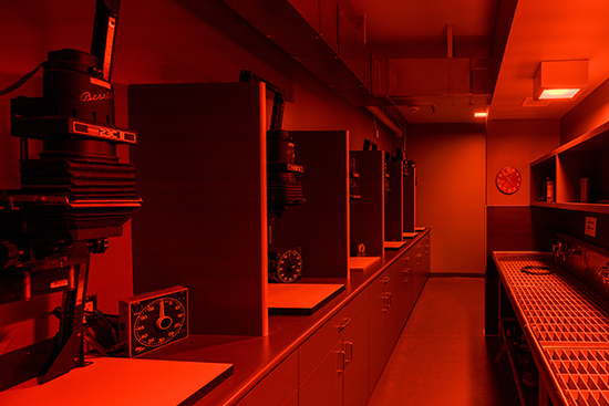 Oxy’s new digital lab and seven-station darkroom was designed by Peter Mitsakos, principal of West Edge Architects. Oxy’s new digital lab and seven-station darkroom was designed by Peter Mitsakos, principal of West Edge Architects.