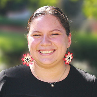 Occidental College student Norah Ruvalcaba ’25 headshot