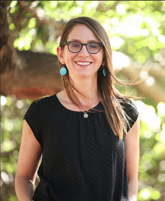 Amanda Baugh headshot