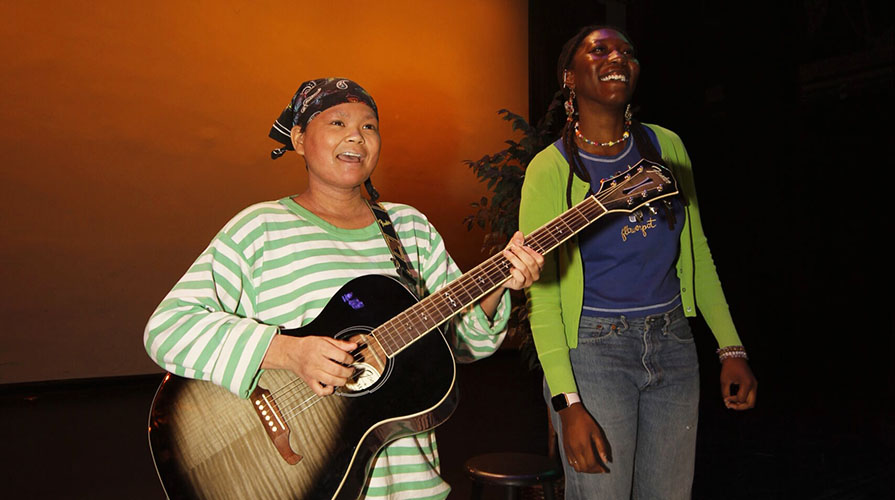 Shae Campbell and Alexis Chang perform at Apollo Night 2022.