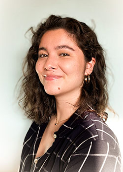 Alana Pizarro headshot