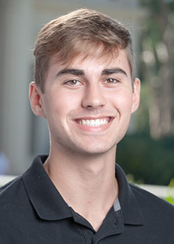 Occidental College student Joey Rose headshot