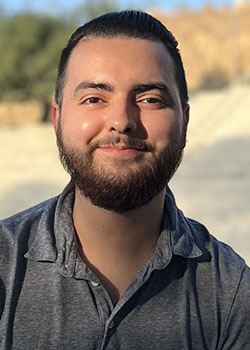 Andrez Parra headshot