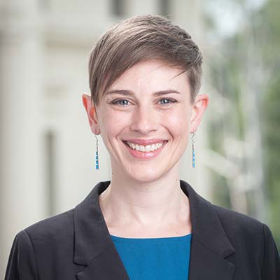 Bronwyn Beck Headshot