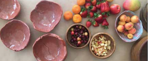 Head Bowls / Brain Bowls Bowls full of food are displayed