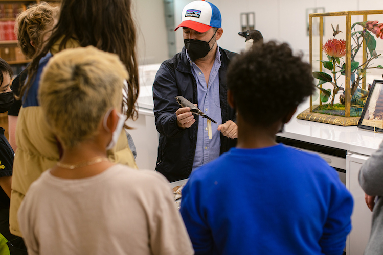 Moore Lab of Zoology student group tour John McCormack giving a student group tour of the Moore Lab