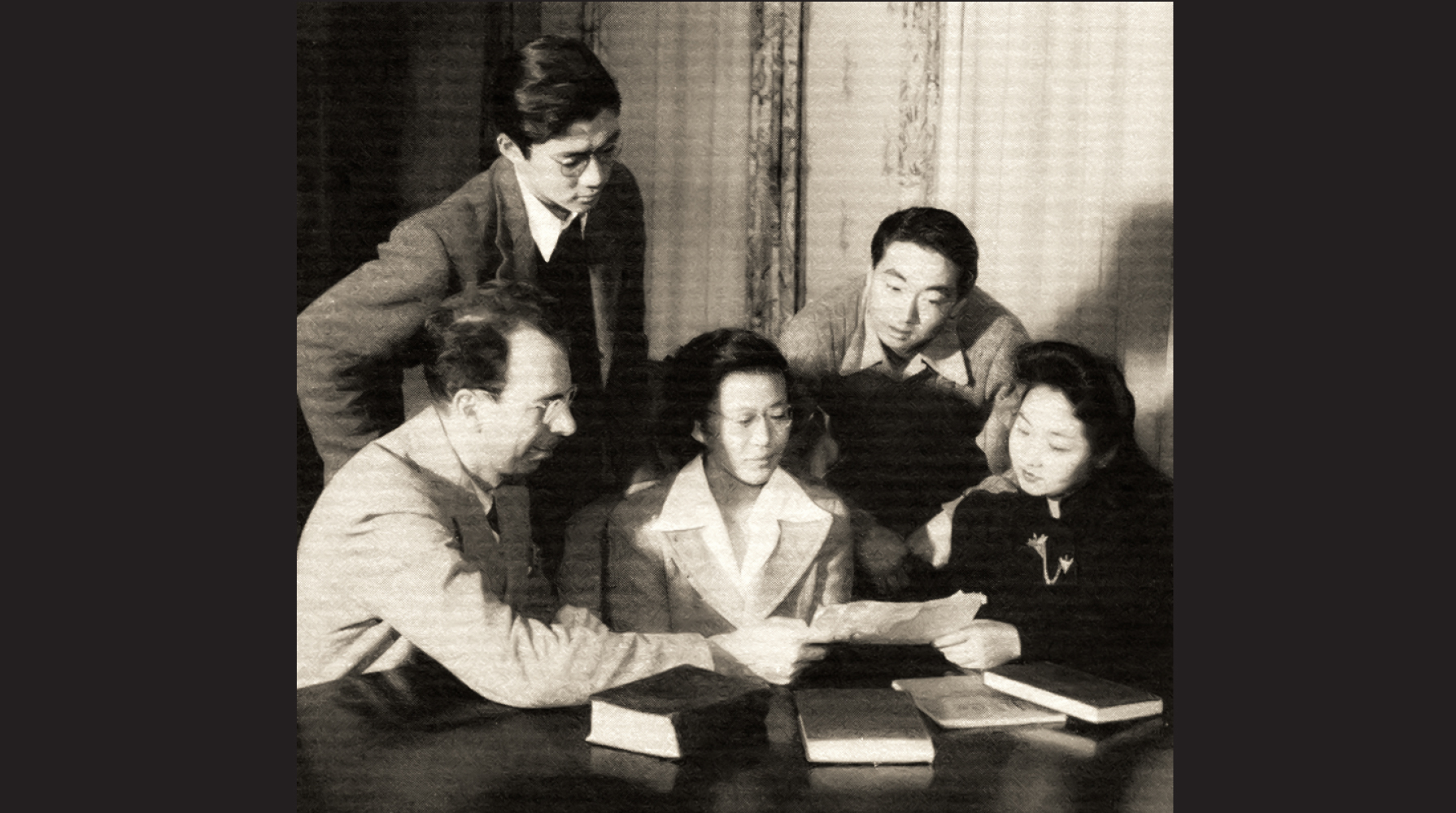 Professor of Chemistry L. Reed Brantley with Oxy's Japanese American students in 1942.