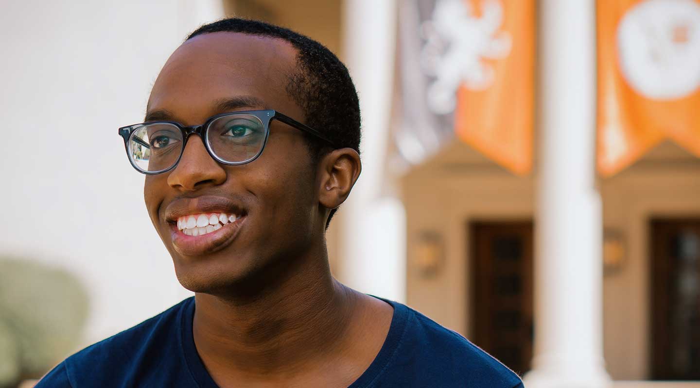 Oxy student Jordan Walker, Class of 2021