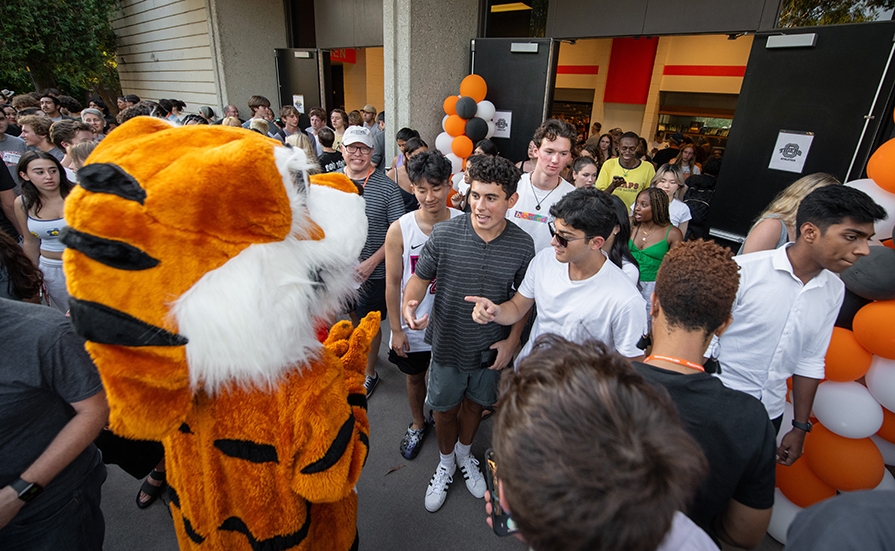Occidental College welcomes the Class of 2027 at new student orientation
