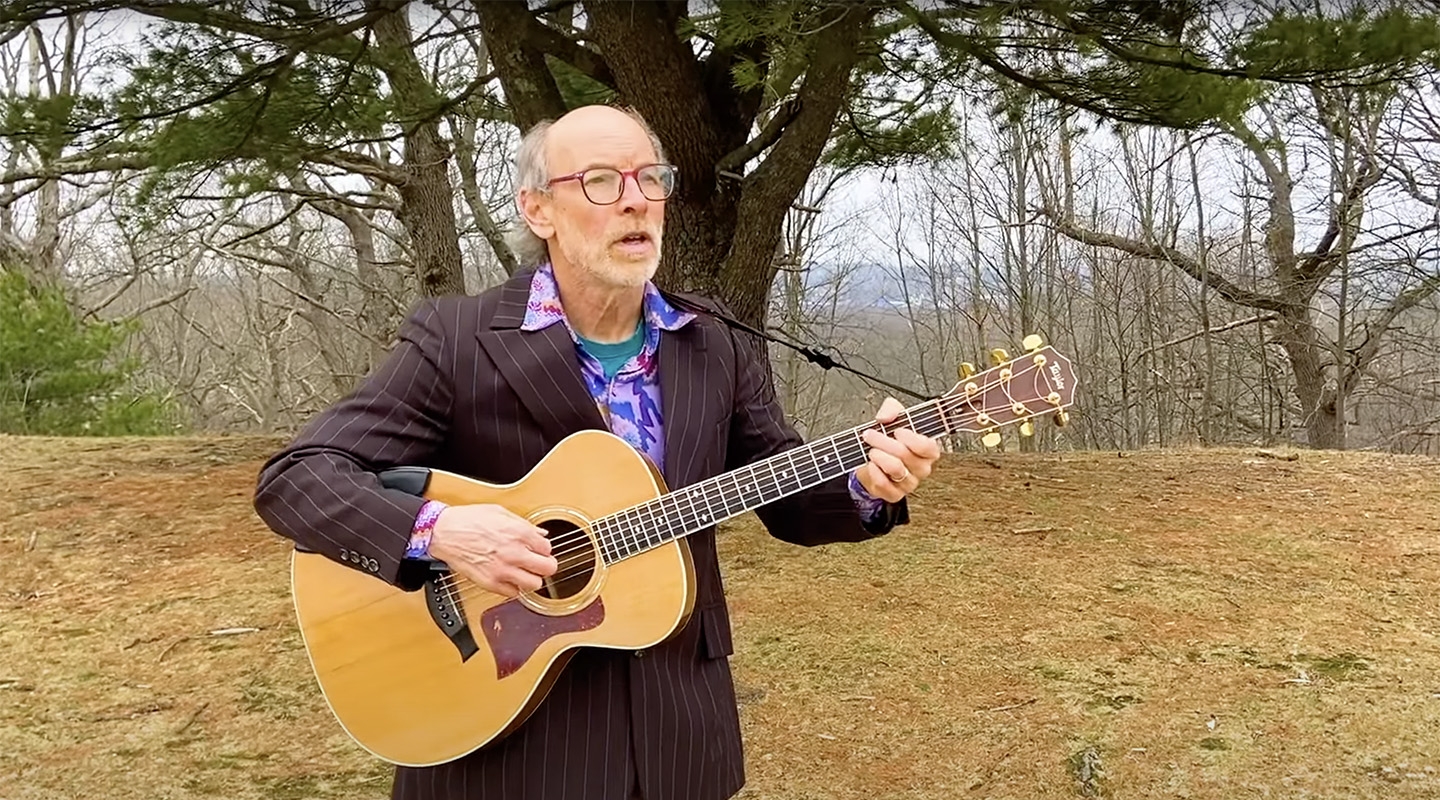 Terry Kitchen '81 performs "We All Dream."