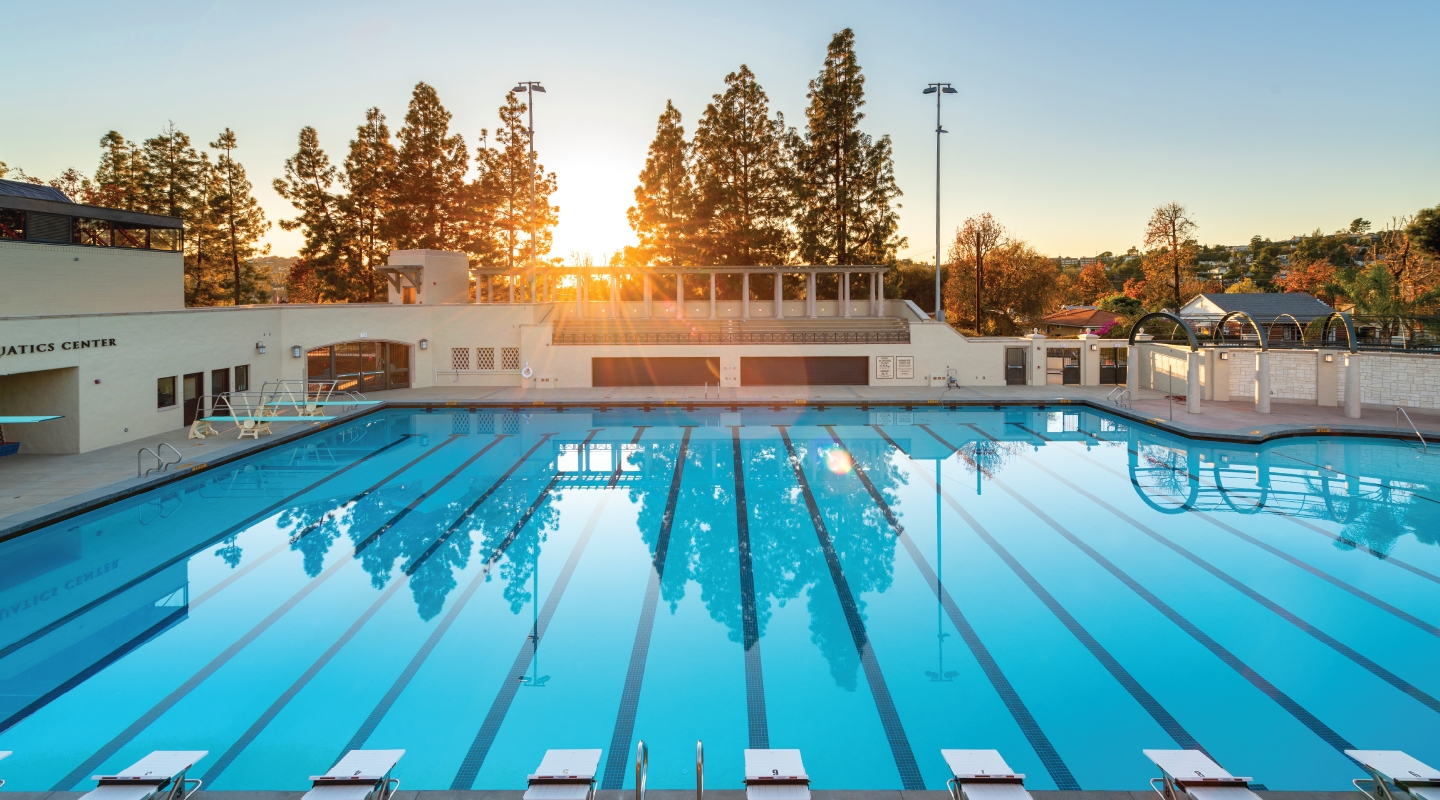 De Mandel Aquatics Center