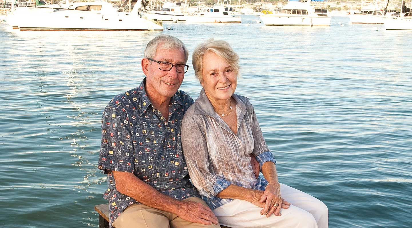 Alumnus Tod White and his wife Linda