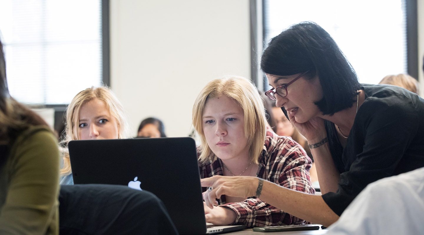 Professor Kathryn Leonard teaches some students