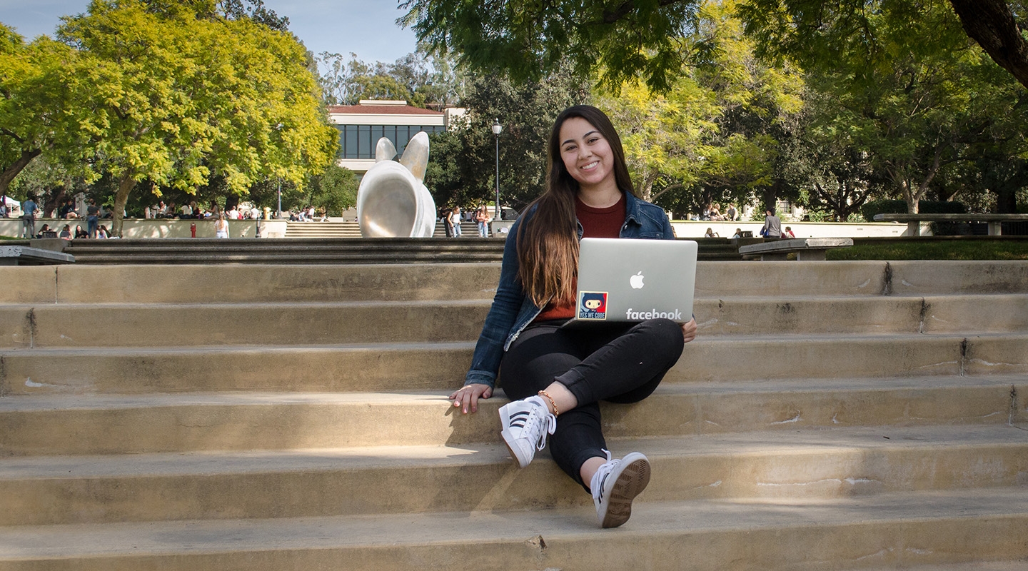 Oxy student Stephanie Angulo, class of 2019