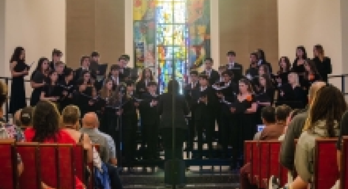 members of the Oxy Glee Club in Herrick Chapel