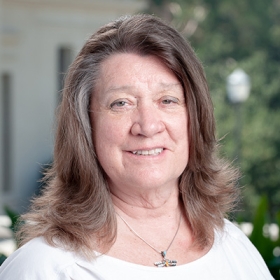 Professor Linda Lasater