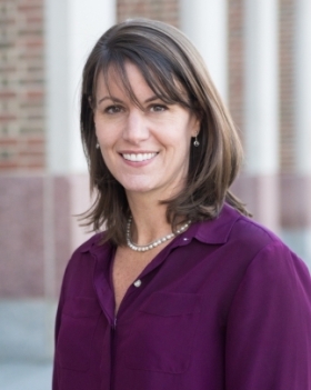 Headshot of Leslie Butler