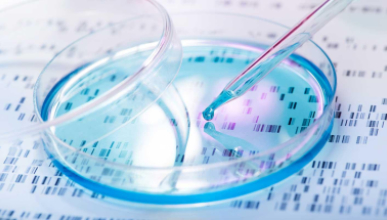 A petri dish and a pipette are shown with a blue liquid