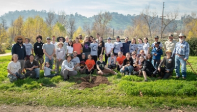Oxy volunteers at the Audubon Center at Rio de Los Angeles Park