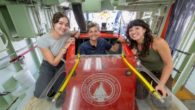 Ruby Siehl ’24, Professor Shana Goffredi, and Bianca Dal Bó '24 aboard the R/V Atlantis