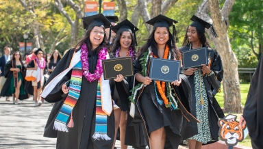 Graduating members of the Occidental College Class of 2022