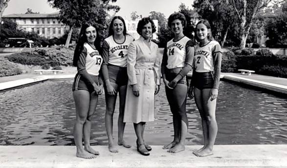 Ruth Berkey and members of the 1978 women's volleyball team