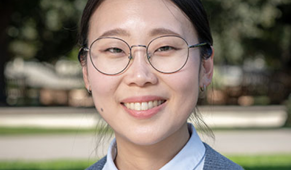 Min Joo Lee headshot