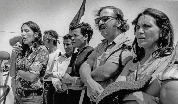 A 1973 image of Joan Baez, Marshall Ganz, Dolores Huerta in solidarity at a protest