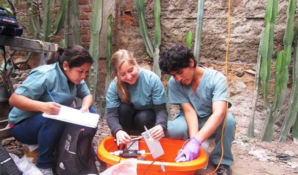 Students conduct scientific research in Latin America