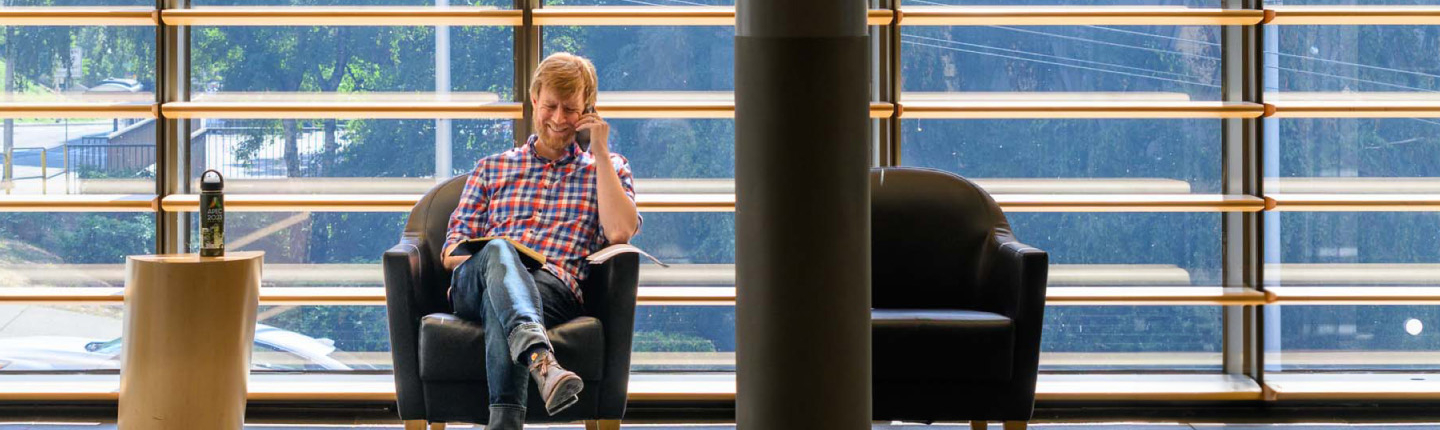 Ben Dalgetty ’10 in the Office of the Mayor in Seattle.