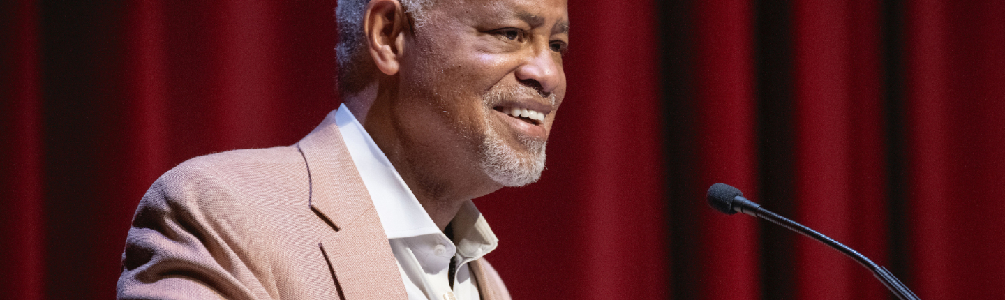 President Elam addresses a Thorne Hall audience for the inaugural talk in the Oxy Live! series on October 3.