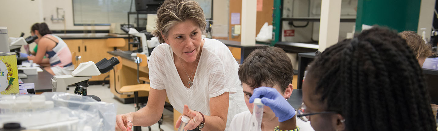 Prof. Shana Goffredi is among the winners of Occidental College's 2023 faculty awards.