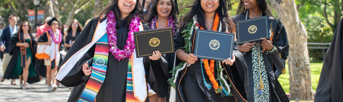 Graduating members of the Occidental College Class of 2022