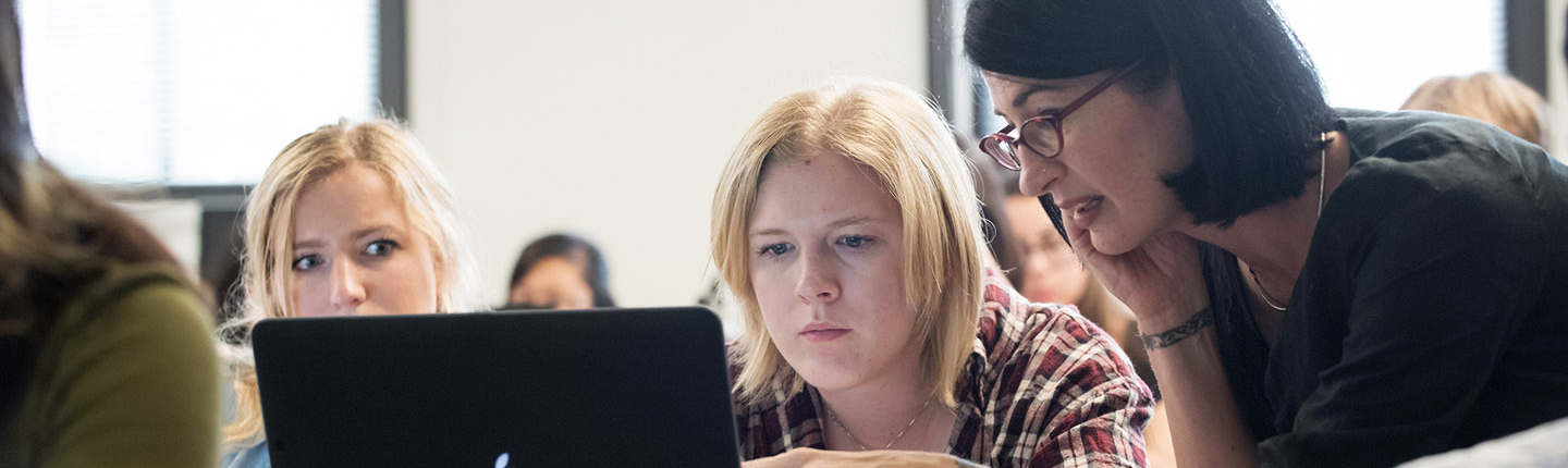 Professor Kathryn Leonard teaches some students