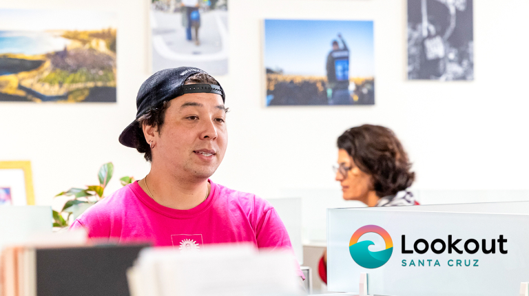 Journalist Max Chun '19 in the offices of Lookout Santa Cruz.