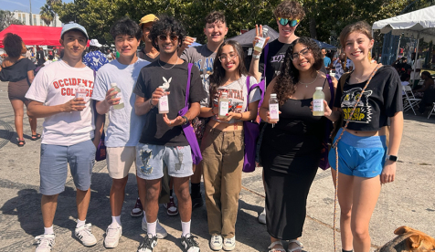 Yemale Febres '27 with the 2023 MSI cohort, standing together and smiling in the sunshine