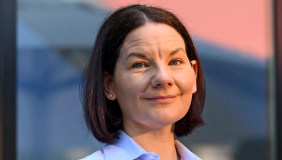 Dr Emily Balskus headshot