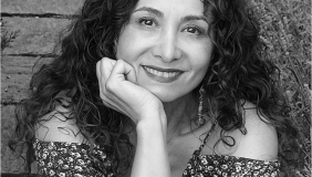black &amp; white close-up portrait of Sholeh Wolpé