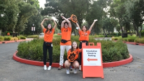 Orientation leaders welcome new students to campus