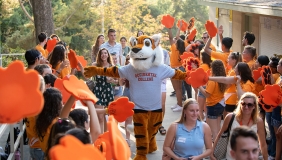 Oswald and O-Team on move-in day 2019