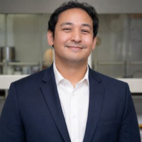 Dr. Vik Shende