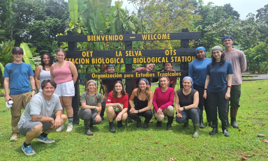 OTS and Oxy students meet at La Selva. Picture taken at La Selva’s welcome sign. 