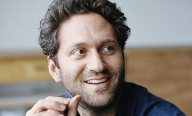 Occidental college alumnus and author Kevin F. Adler headshot