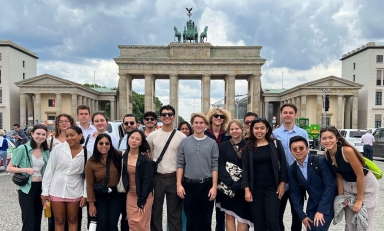 Oxy students in front of the Brandenberg Gates in Berline.